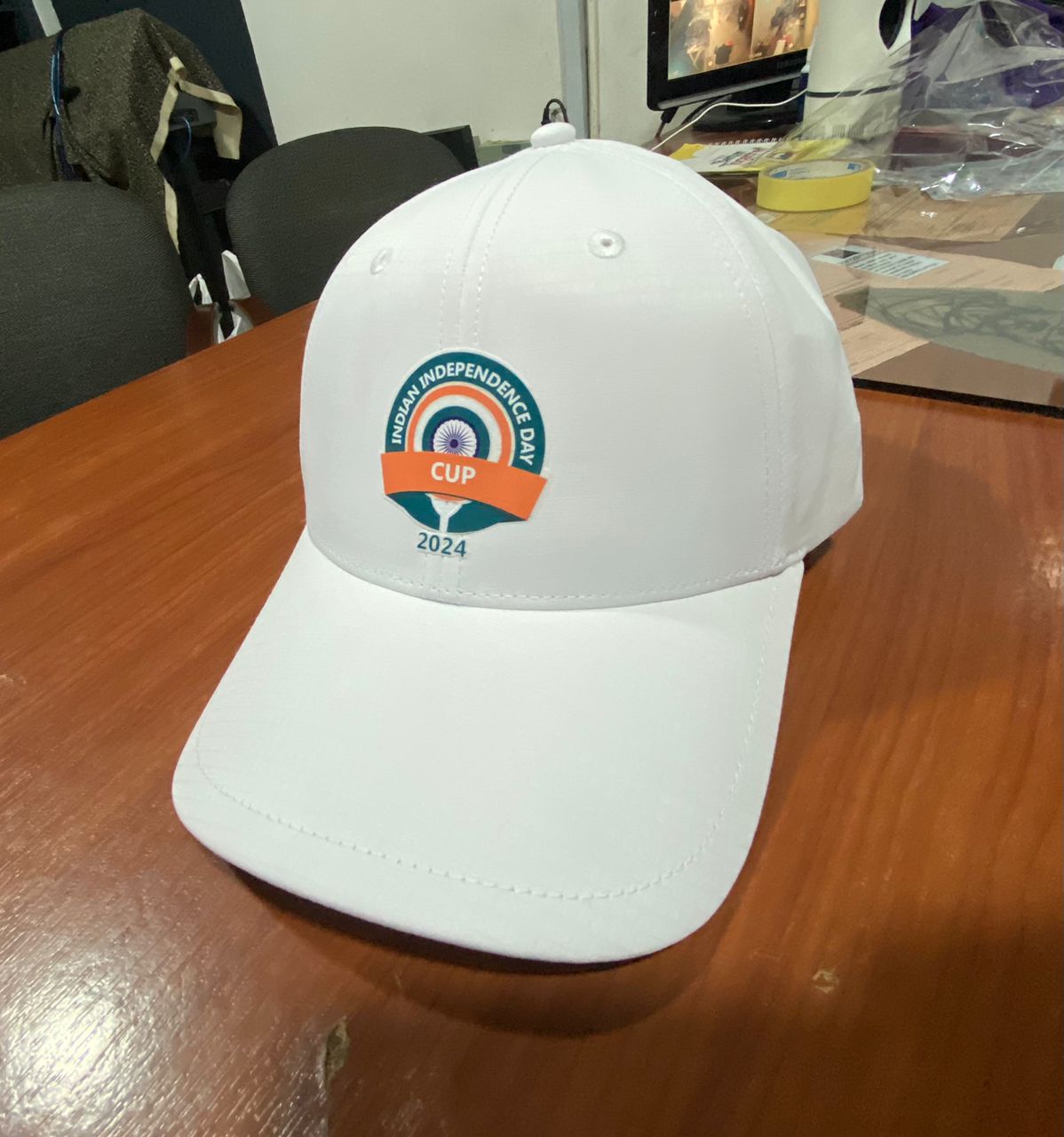 caps