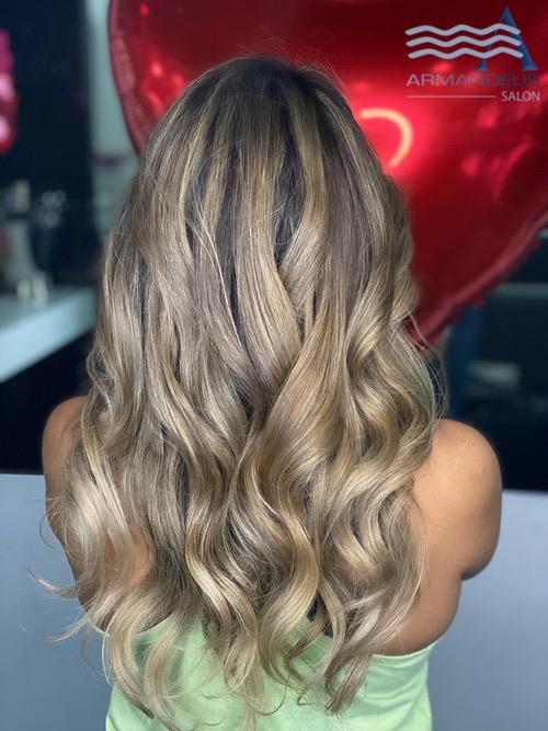 At hair salon Armandeus Doral we love blonde hair and beach waves