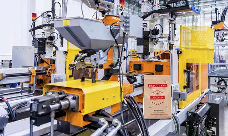 UNICLEANPLUS Has the Best Purging Compound for Injection Molding