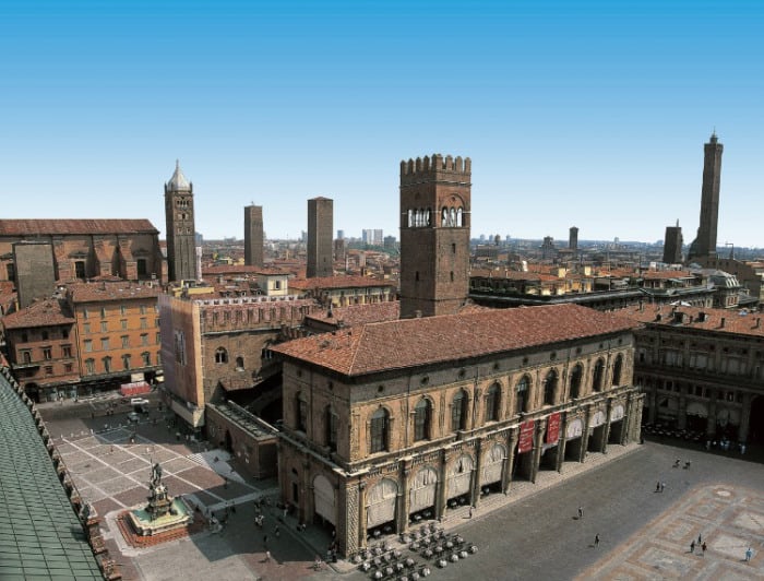 Bologna's Piazza Maggiore | Photo Silvia Donati, Bologna Uncovered (click for article)