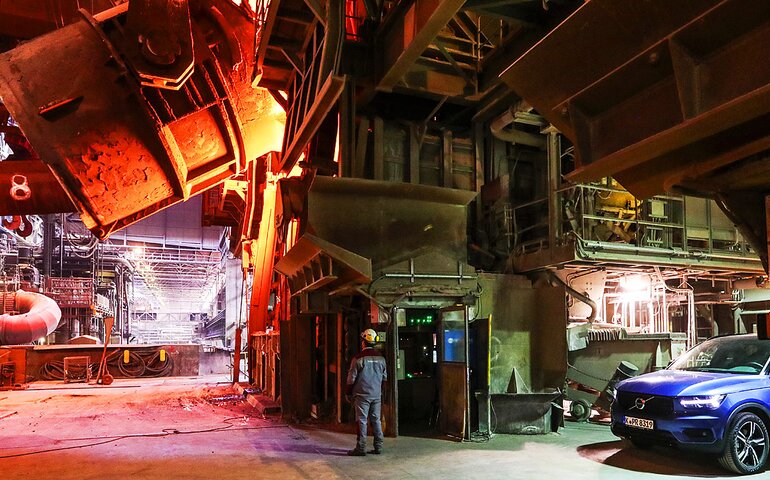 Digital Agency Munich Simply To Digital Success Asioso Asioso - Elegant Mobile Geometric Illustrations | Free Download