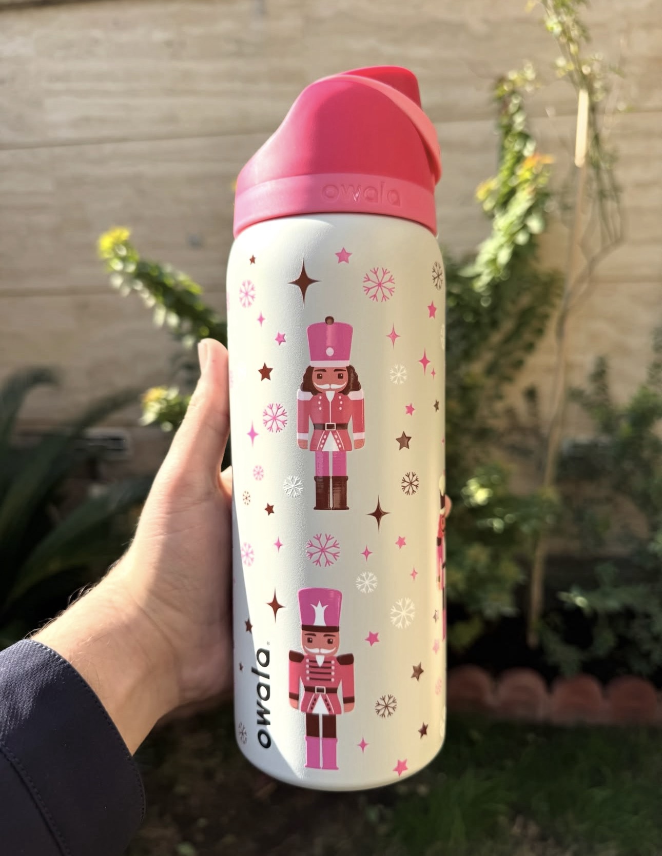 Owala Nutcracker