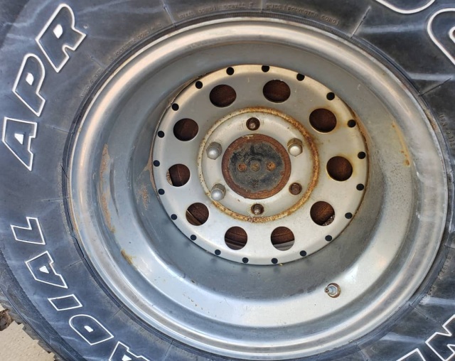 I'm trying to put 2012 20 silverado rims (6x5.5) on my . 15x10 6 Lug Chrome Rims