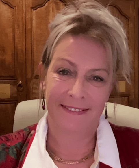 <b>A Seasonal Mystery with Deborah Houlding</b> November 1, 2026 | 10 am - 12 pm