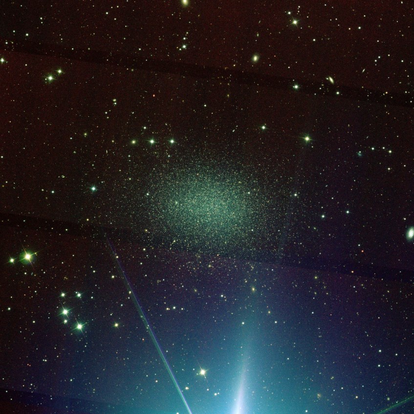 Uma imagem mais detalhada da Leo I. Os raios de difracção de Regulus são visíveis na parte inferior da imagem. Crédito: Sloan Digital Sky Survey.