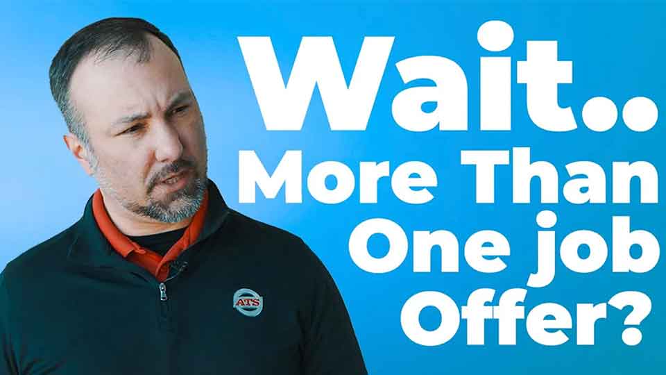 Choosing Between Multiple Job Offers 13 Tips To Help You Make A Decision - Minimal Design Collection - Retina Quality