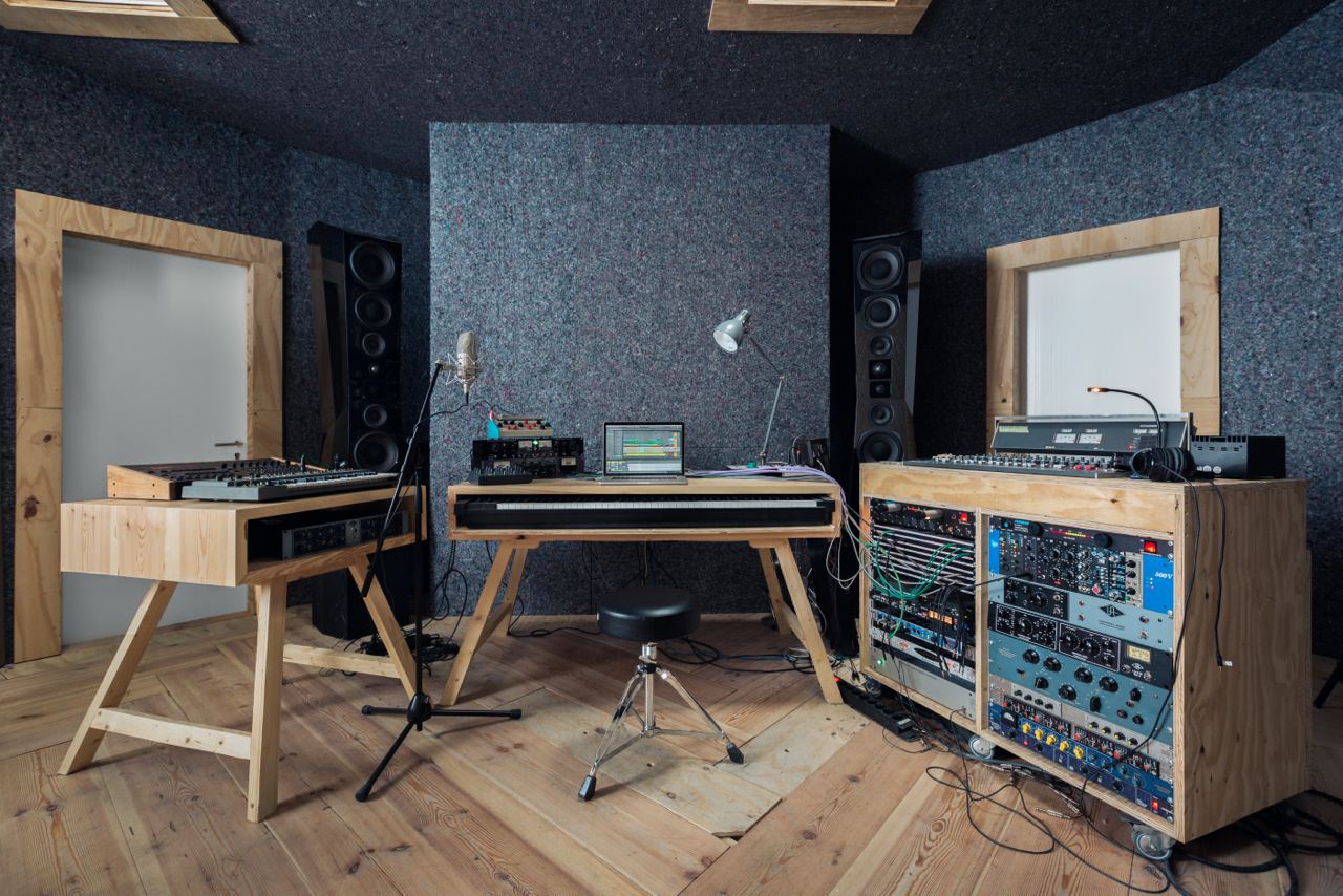 My Studio: Howling