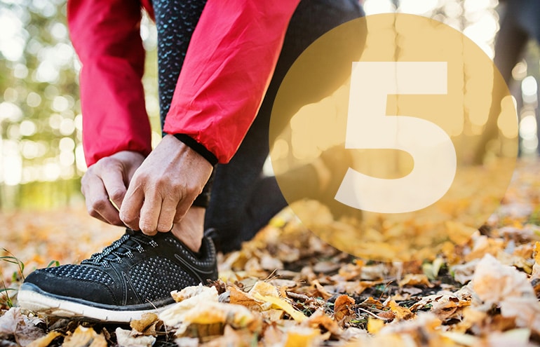 Fall Reset: 5 Ways to Stay Energized and Productive as the Days Get Shorter 1 fall reset wellbeing tips