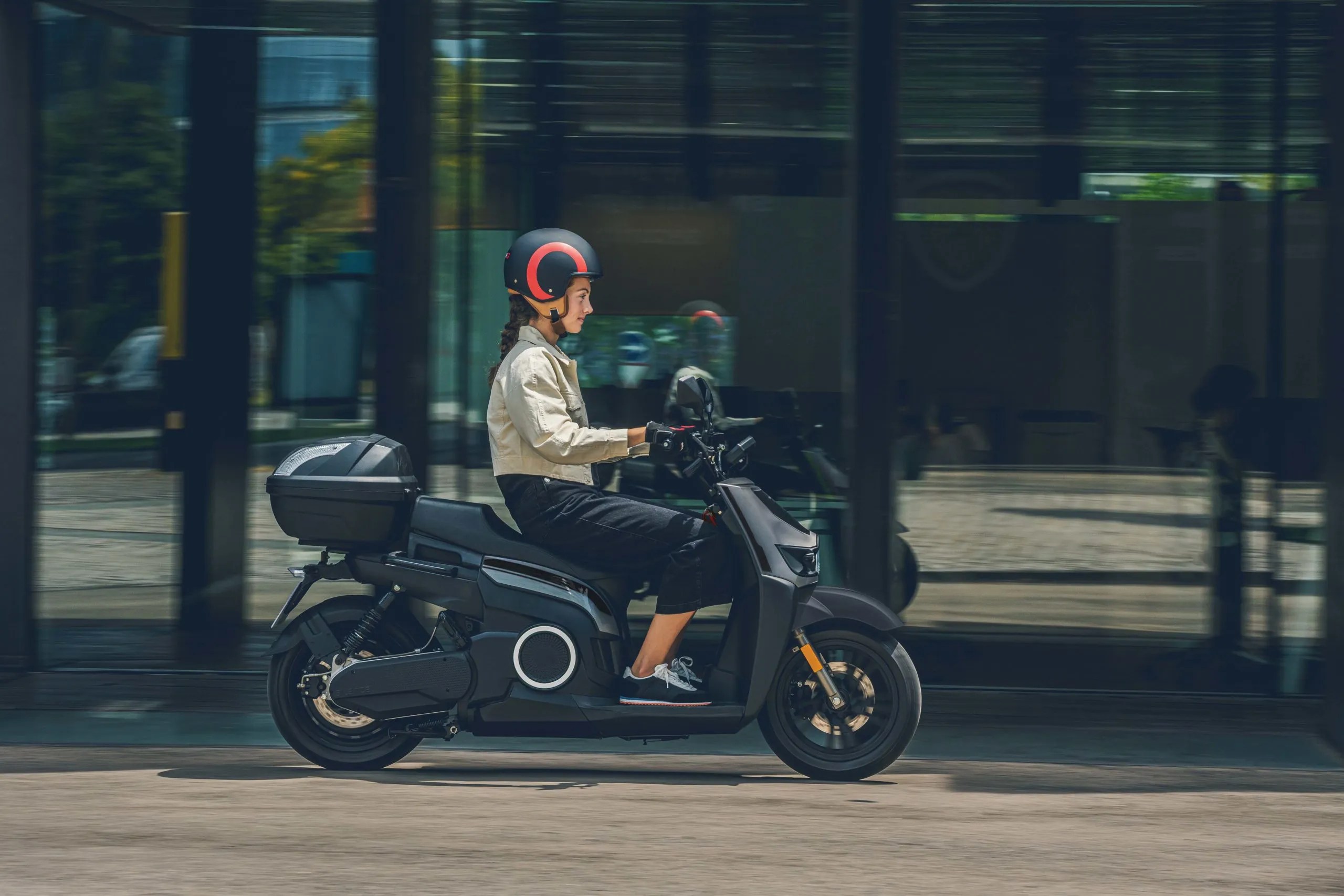 Silence s02 Vista lateral Silence s02 Vista lateral