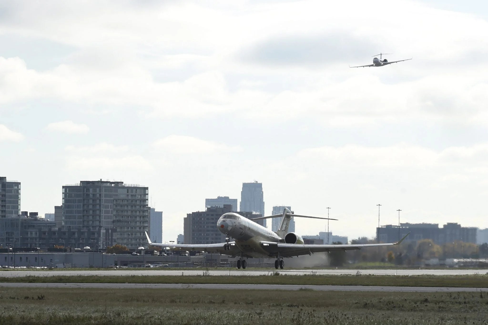 Bombardier Global 7000 Completes First Flight Avionics