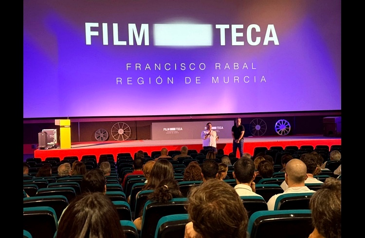 ESTRENO MUÑECAS ROTAS 2(4)