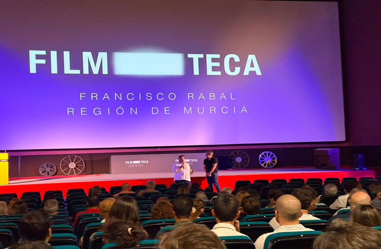 ESTRENO-MUÑECAS-ROTAS-3-PORTADA