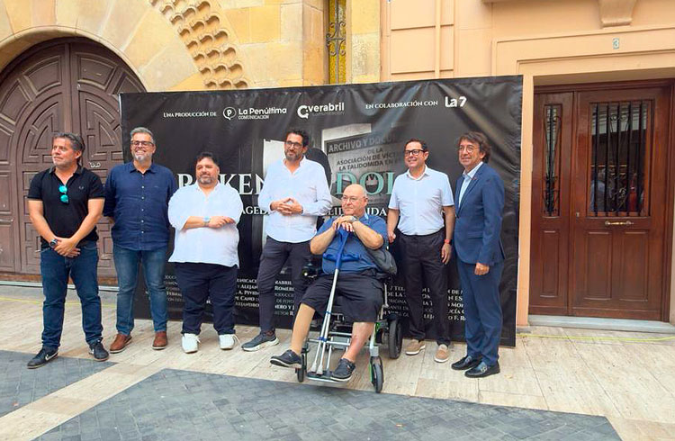 Éxito de la proyección del documental Broken Dolls (Muñecas rotas) en la Filmoteca Regional de Murcia TALIDOMIDA GRUNENTHAL