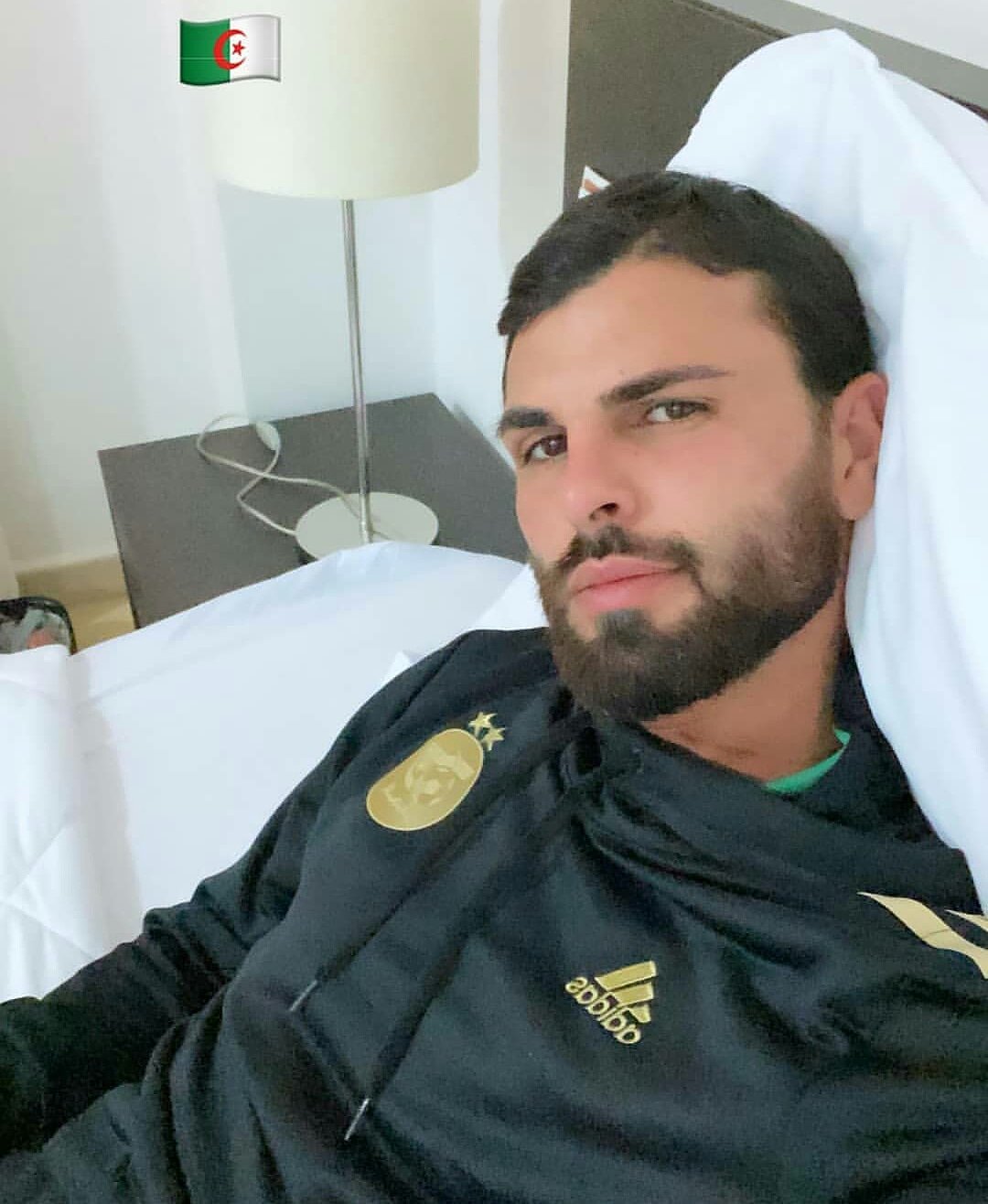 ماكسيم سبانو رحو يعرب عن فخره باللعب للجزائر