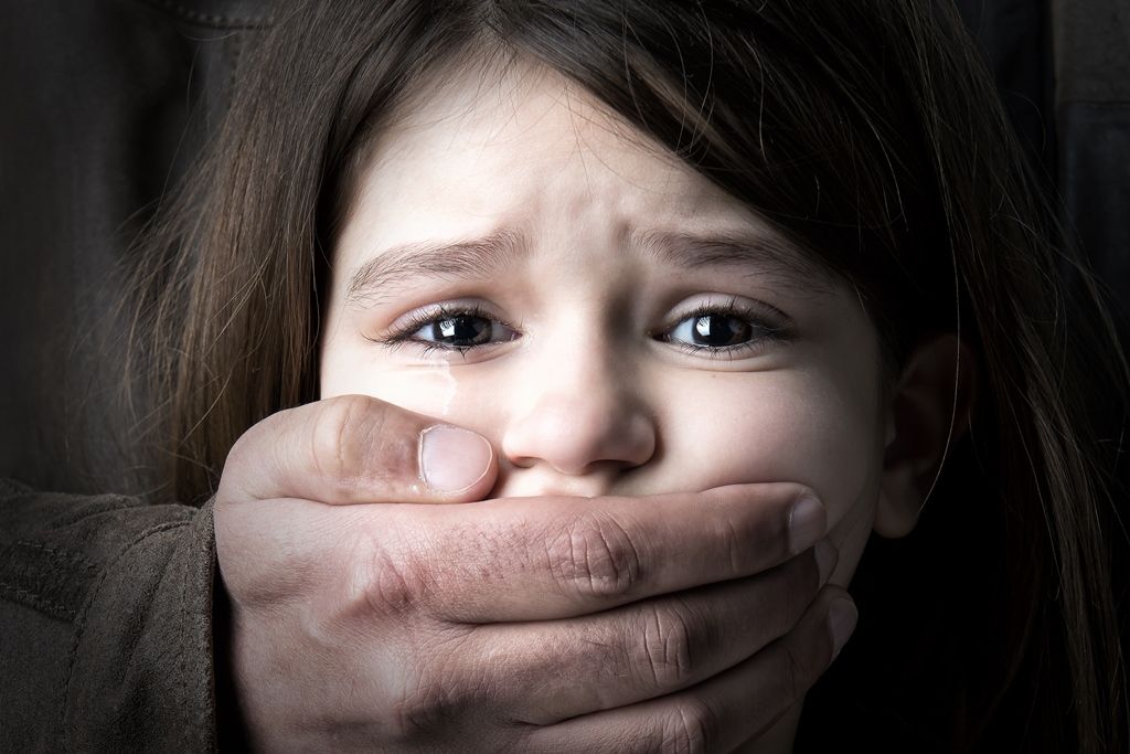 الجرائم في المجتمع.. مؤامرة ضد السلطة أم الأسر منحرفة؟