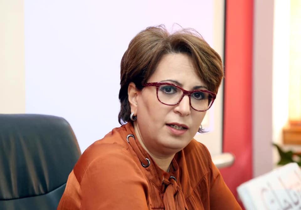 استحداث نص قانوني لضبط معايير استقدام الفنانين الأجانب
