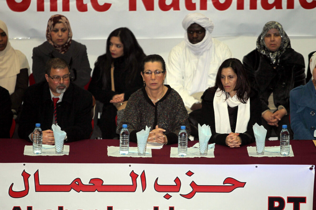 حزب العمال: الحرائق وأزمة مياه الشرب أكدا “عجز السلطة”