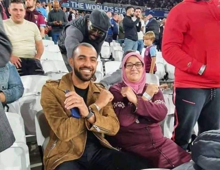 بالفيديو.. والدة سعيد بن رحمة بطلة قصة “جميلة” في مدرجات ملعب لندن الأولمبي