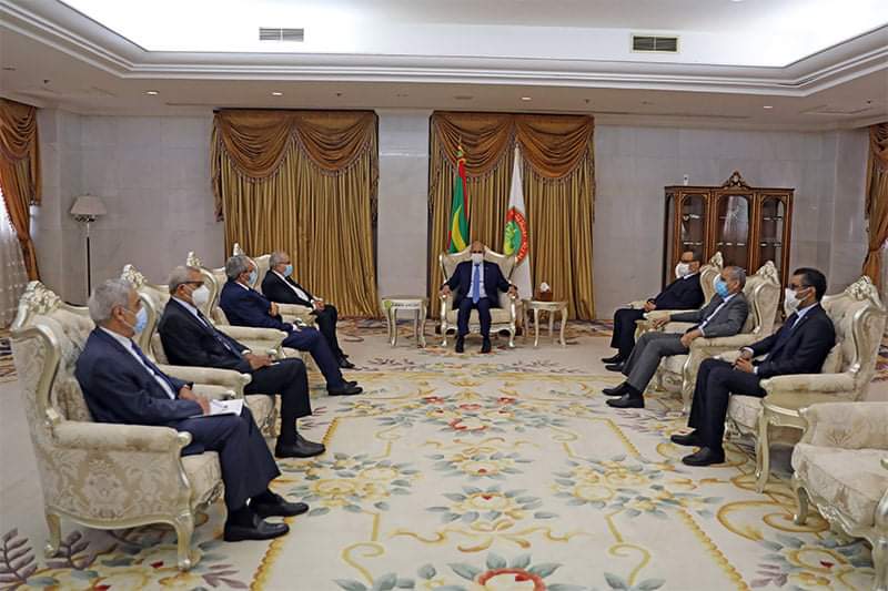 وزير الخارجية رمطان لعمامرة يلتقي الرئيس الموريتاني