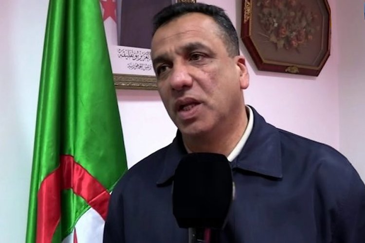بالفيديو.. ناصري يرد على انتقادات بلماضي اللاذعة بخصوص ملعب البليدة