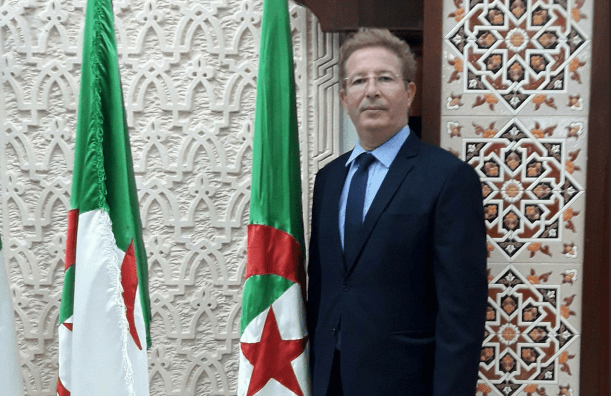 خبير في علم الفيروسات: يجب الإسراع في فرض الدفتر الصحي لدخول الفضاءات العمومية