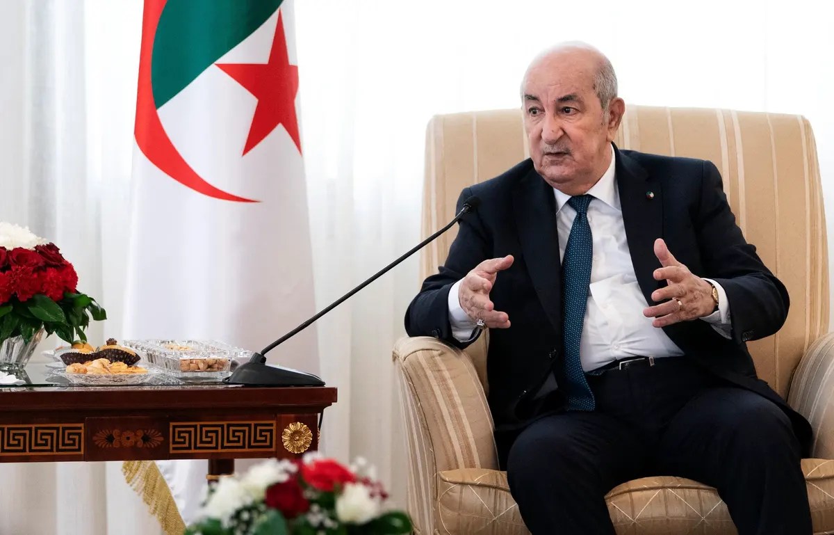 الرئيس تبون يستقبل وزير الدولة للشؤون الخارجية الأوغندي