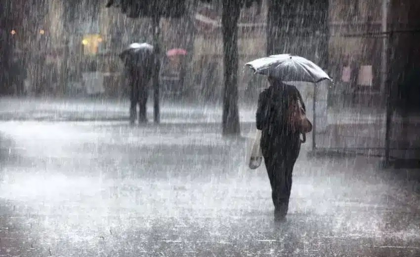 الأرصاد الجوية تحذر من تساقط أمطار غزيرة مرفوقة بحبات البرد