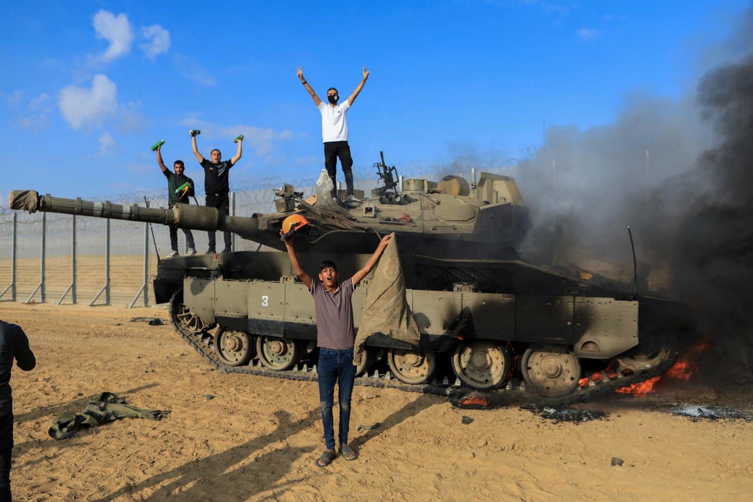 دول تدافع عن “إسرائيل” وأخرى تؤيد المقاومة الفلسطينية.. ردود الفعل على “طوفان الأقصى”