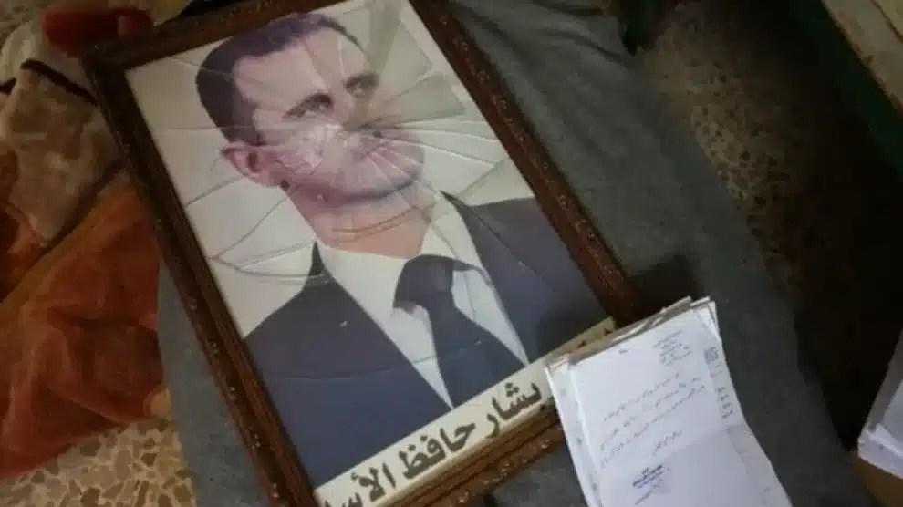 سقوط نظام الأسد.. كيف تفاعلت الطبقة السياسية الجزائرية مع التطورات في سوريا؟