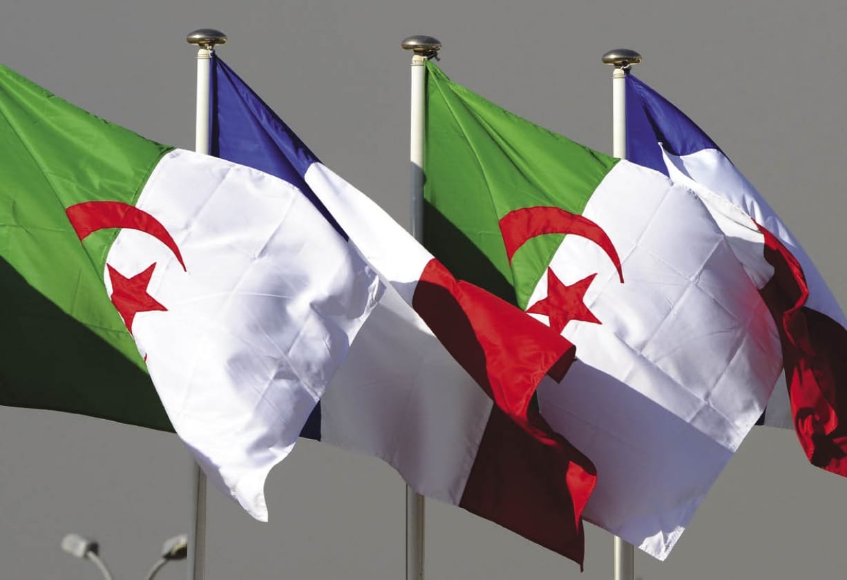 تطورات جديدة.. فرنسا تقدم قائمة الإبعاد والجزائر تردّ بحزم