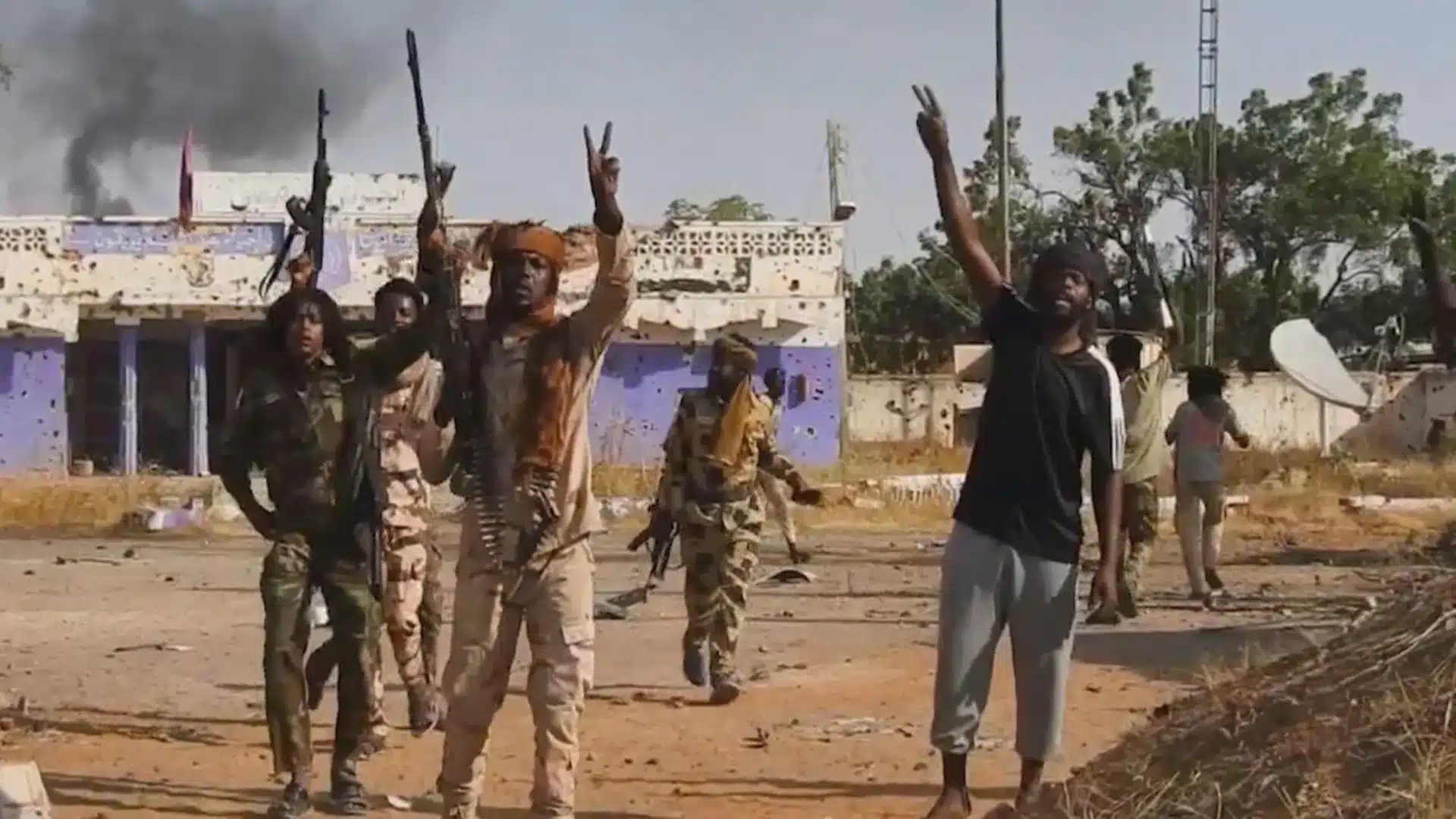 وول ستريت جورنال: الإمارات تُسلّح ميليشيا حميتي في السودان لارتكاب جرائم إبادة