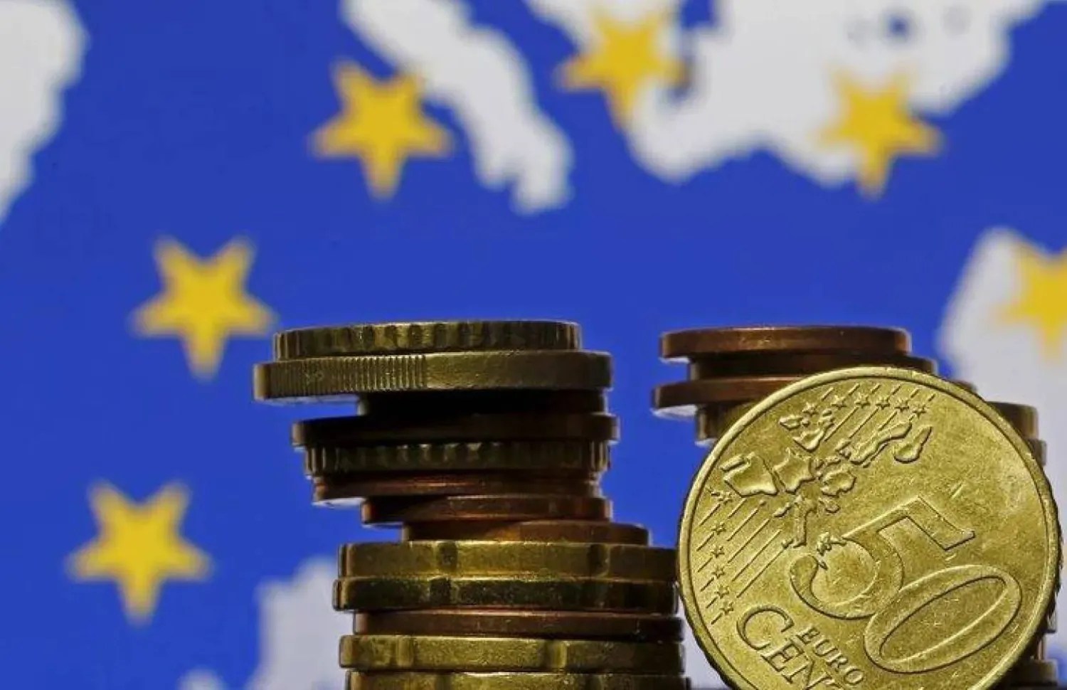 خوفا من “الهيمنة الأمريكية”.. الاتحاد الأوروبي يتخذ موقفا موحدا لإطلاق اليورو الرقمي