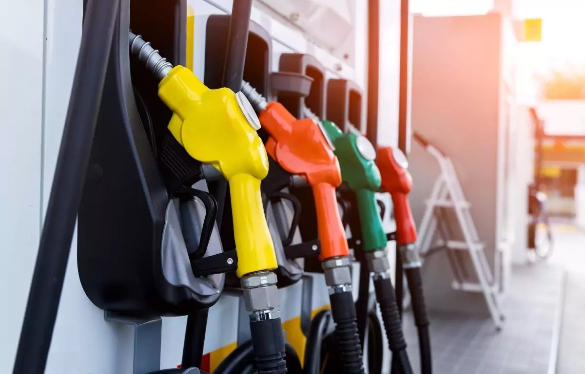 هل ما تزال الجزائر في صدارة الدول الأقل سعرًا للوقود عالميًا رغم الزيادة الجديدة؟