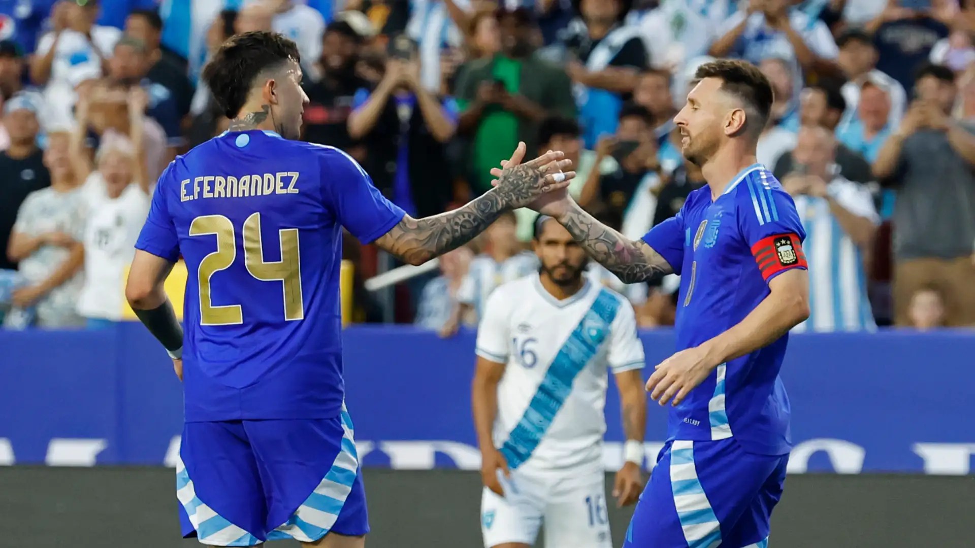 غواتيمالا تُنقذ منتخب الأرجنتين بعد وقوعه في مشكل كبير