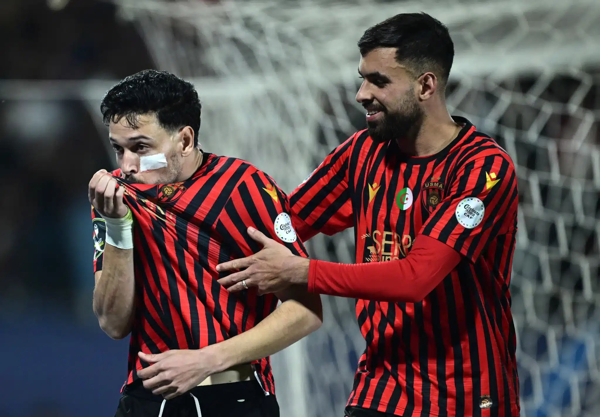 هل يلعب اتحاد الجزائر ضد الزمالك دون جماهيره؟