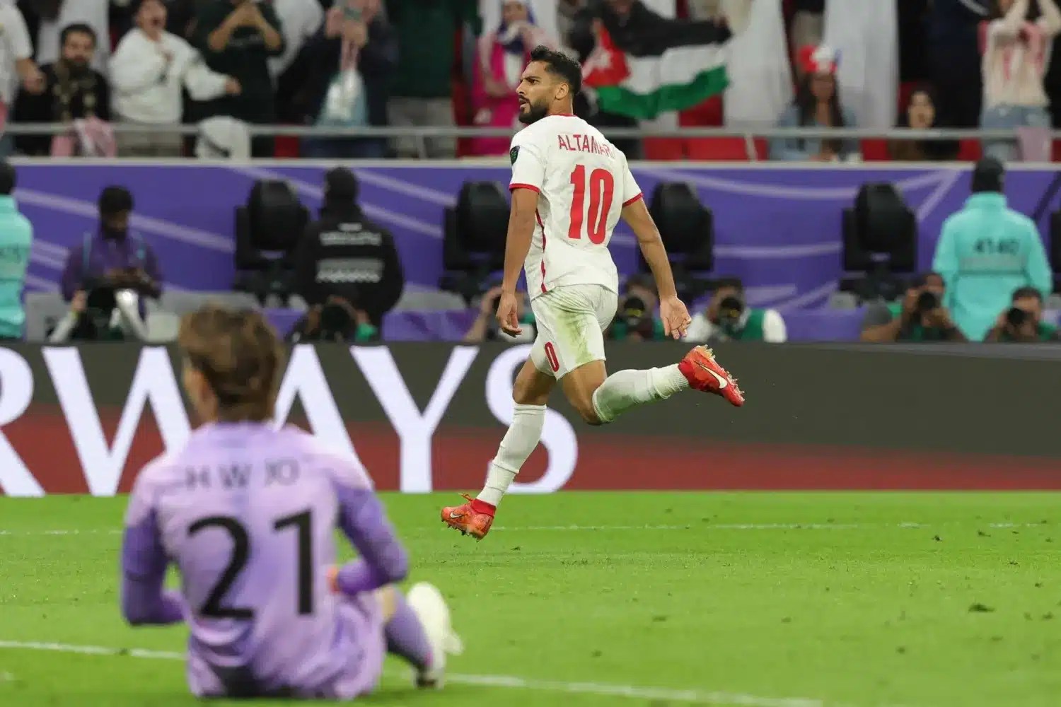 نجم الأردن: منتخب الجزائر كبير ولكن نبحث عن الفوز