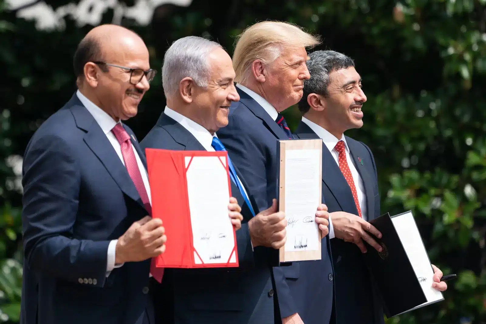 تسريب جديد.. ترامب يطالب الدول العربية بالتطبيع مباشرة بعد الاتفاق مع إيران!