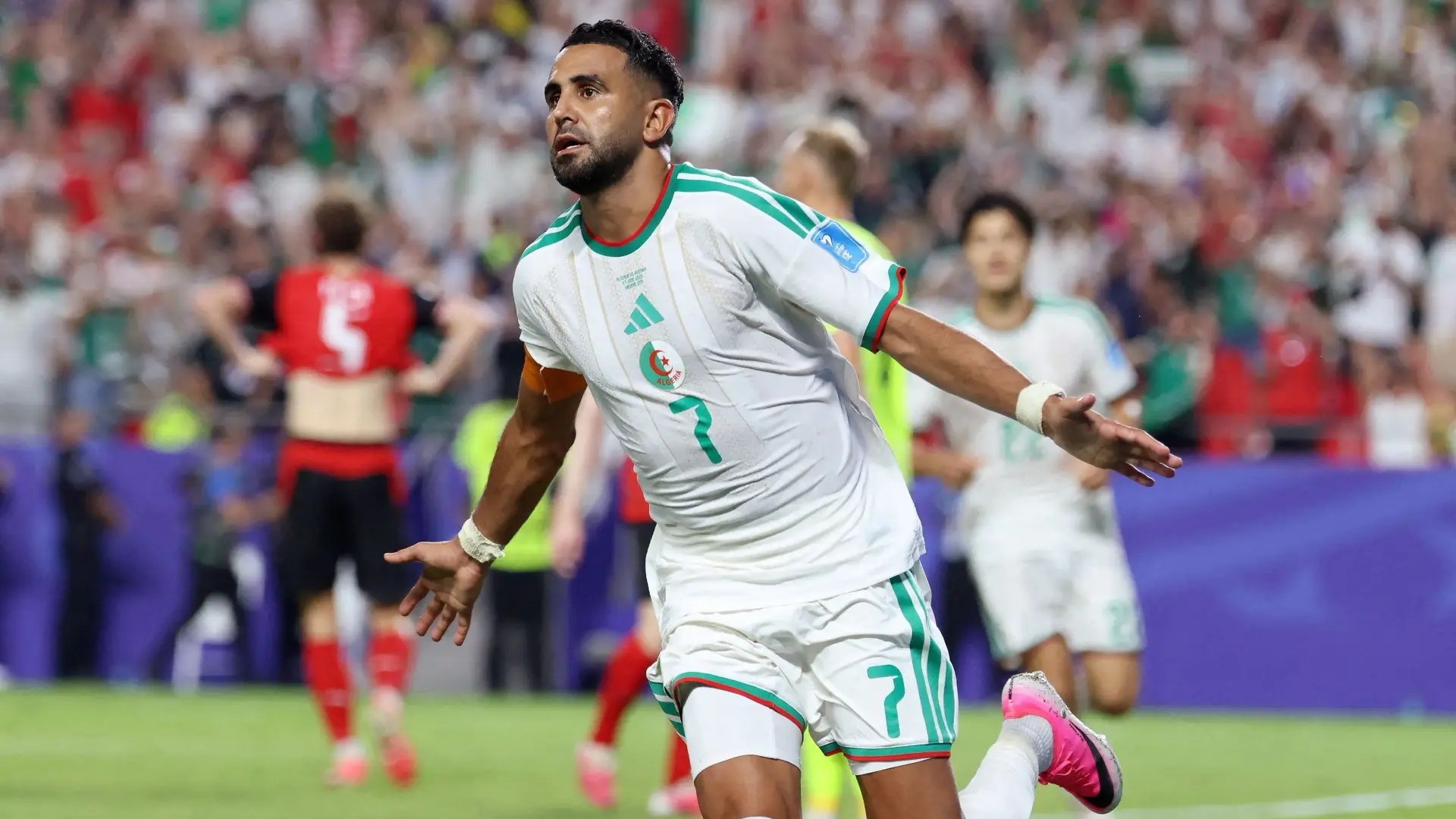 فيفا يصنف أفضل اللاعبين العرب في مونديال 2026.. ومحرز ضمن العشرة