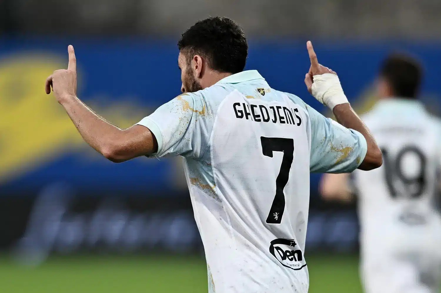 فروسينوني يتجه نحو حرمان غجيميس من اللعب لنادٍ كبير