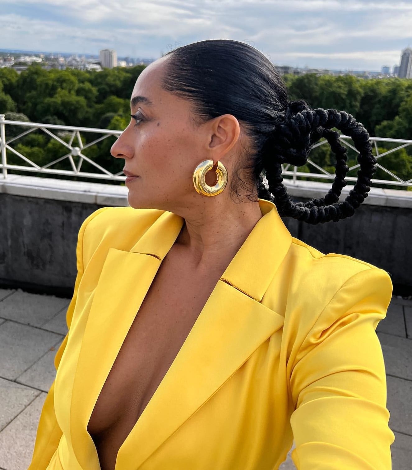 Tracee Ellis Ross - Free pics, galleries & more at Babepedia