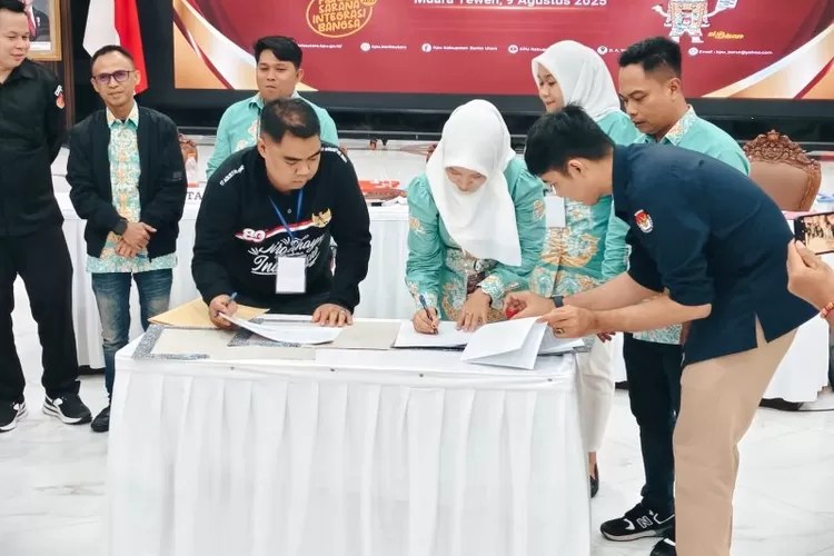 Rekapitulasi KPU PSU Barut, 01 Shalahuddin-Felix Dinyatakan Unggul, Saksi 02 Jimmy-Inri Tolak Tanda Tangan.