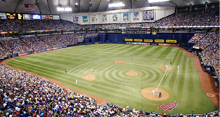 Nominate an education hero twins community connection twins training camps education: Metrodome History Photos And More Of The Minnesota Twins Former Ballpark