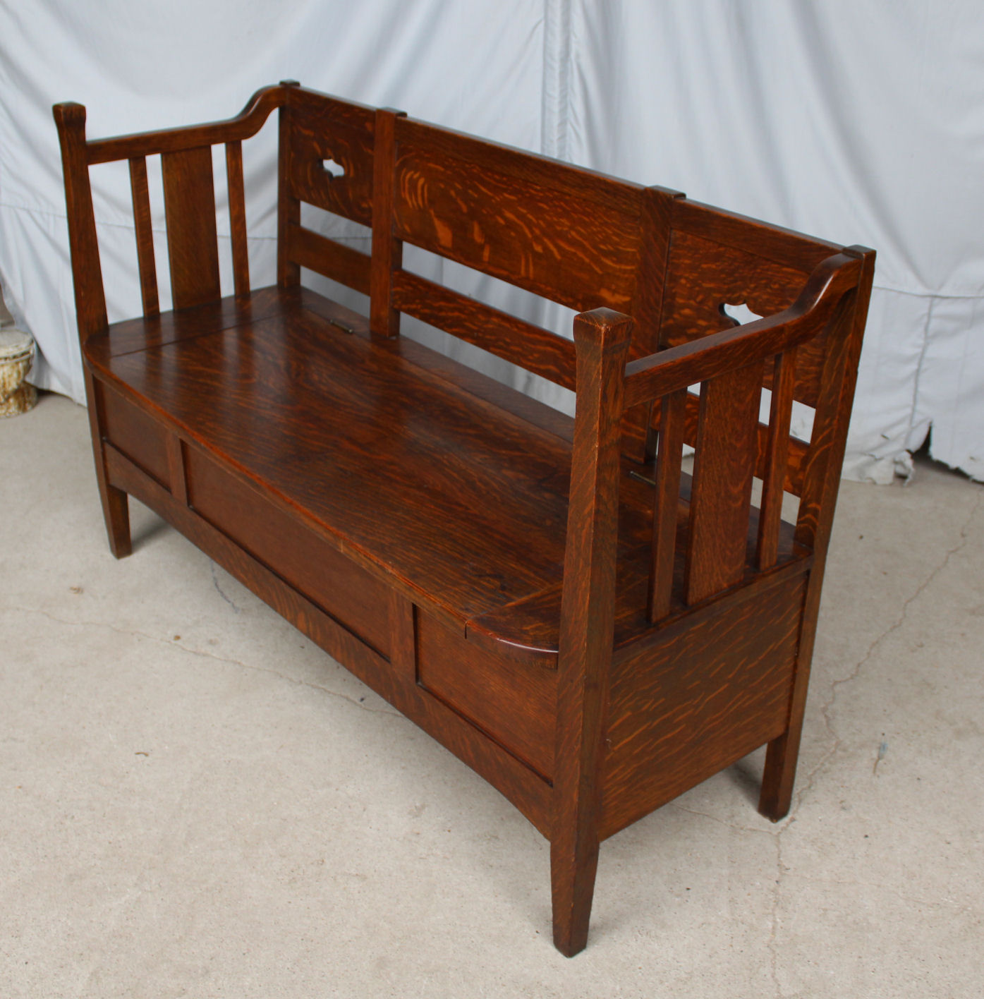 40,337 115 9 diy = make your own floating bench and sew your own cushions! Bargain John's Antiques | Antique Mission Oak Bench