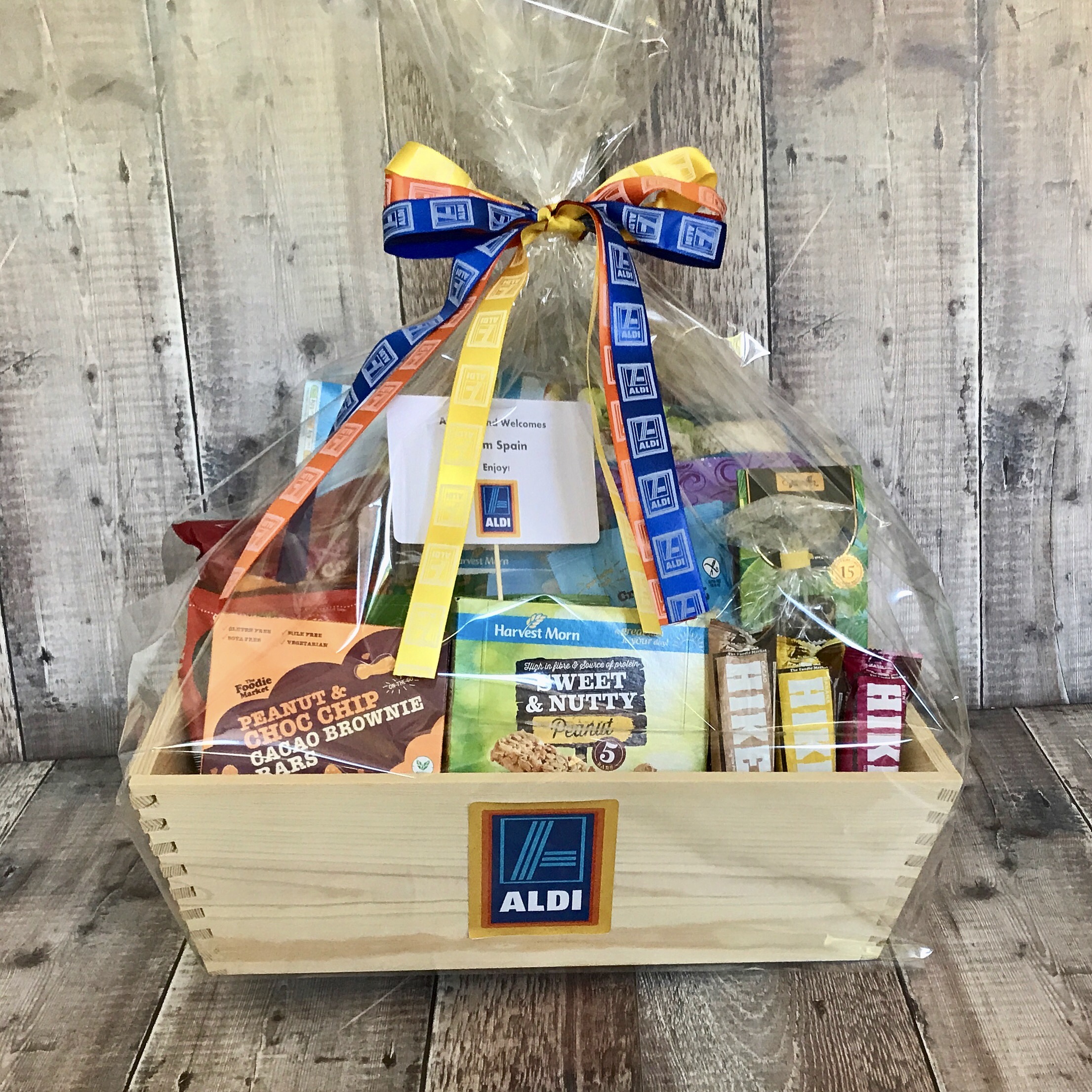 Belakangan sudah banyak penyedia jasa foto studio atau fotografer kehamilan yang khusus memberikan jasa paket pemotretan cantik saat hamil . Gallery - Basketcase.ie