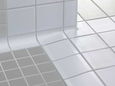 Für bäder in privathaushalten werden in der regel fliesen der bewertungsgruppen r10 bis r11 empfohlen. Fliesen Formteile Nicht Nur Fur Geflieste Bodenebene Duschtassen