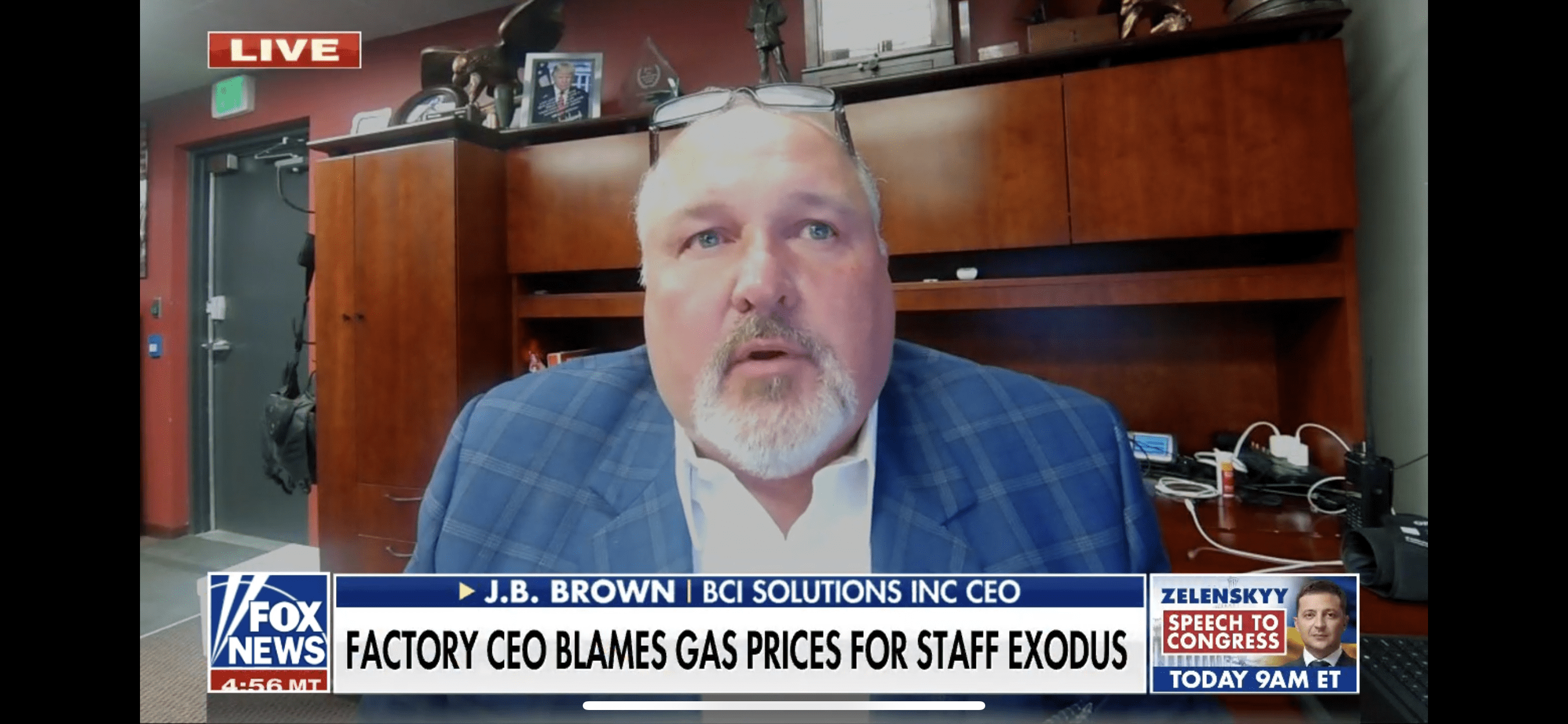 Jon Brown Fox News - Premium Ocean Art Gallery - Desktop