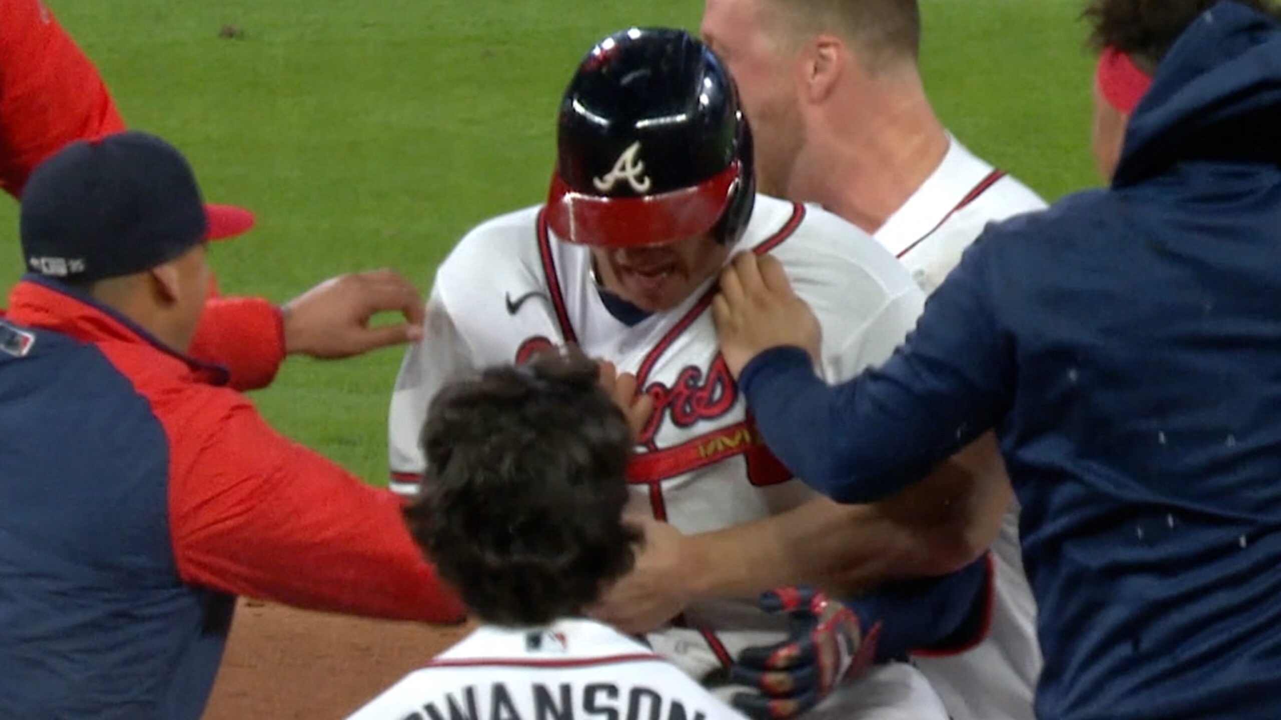 Riley, Bravos dejan tendidos a Dodgers en J1…