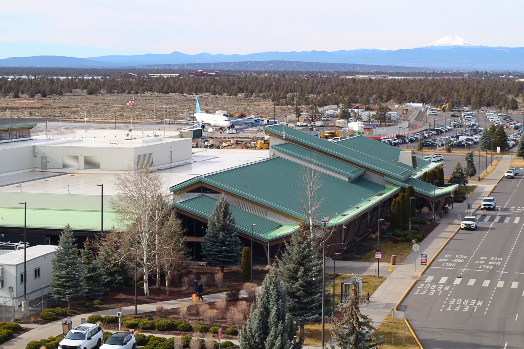 Redmond Airport Director Accused of Biased Contracting Prior to Resignation 