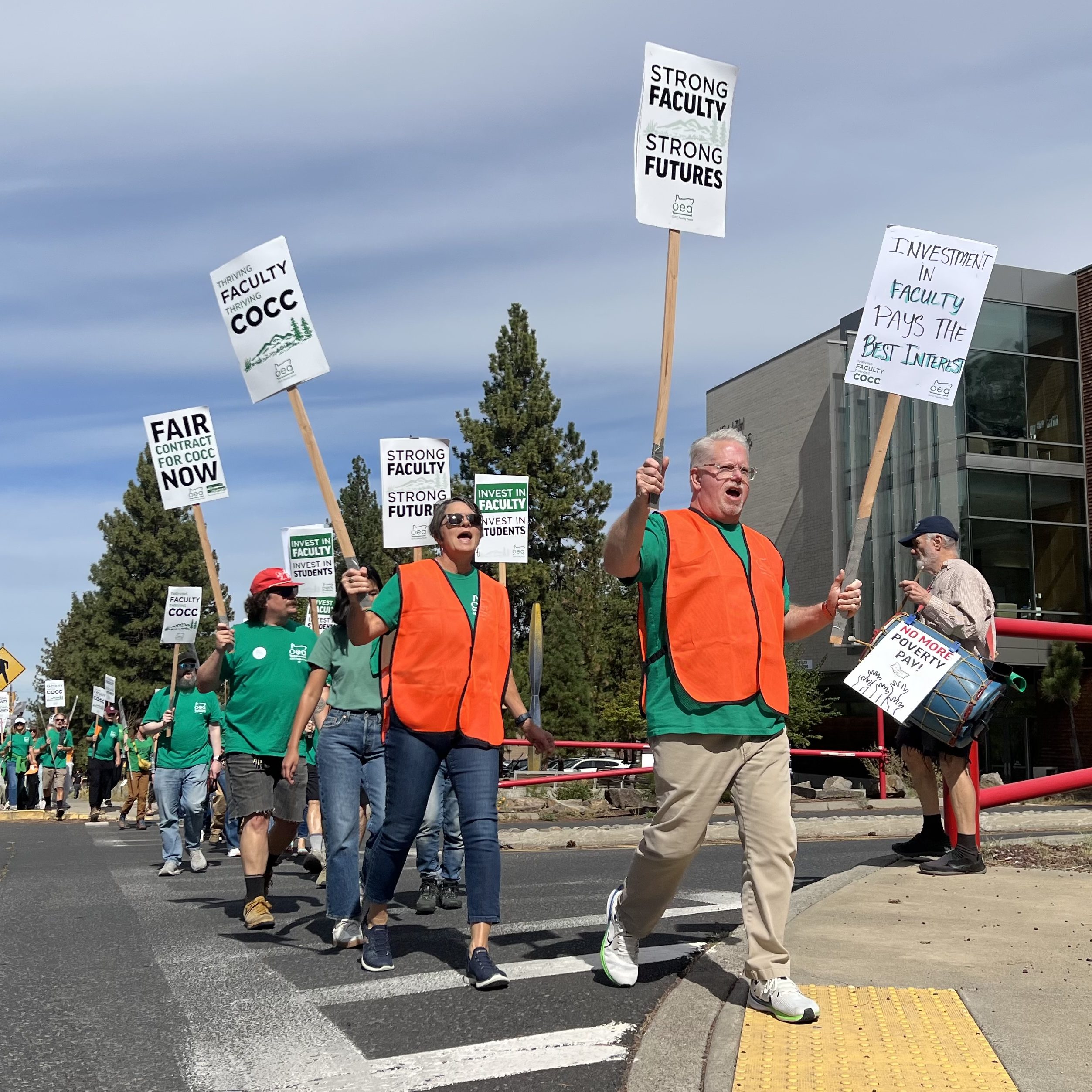 COCC Faculty, Administration Reach Tentative Salary Agreement to Avoid Strike