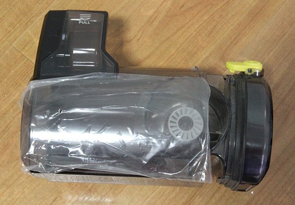 The new bespoke jet bot ai+ connects to the samsung bixby voice assistant to interact with owners, accept commands, and serve as a kind of mobile. Xiaomi Robot Vacuum Vs Samsung Powerbot R9040 Which One Is Better